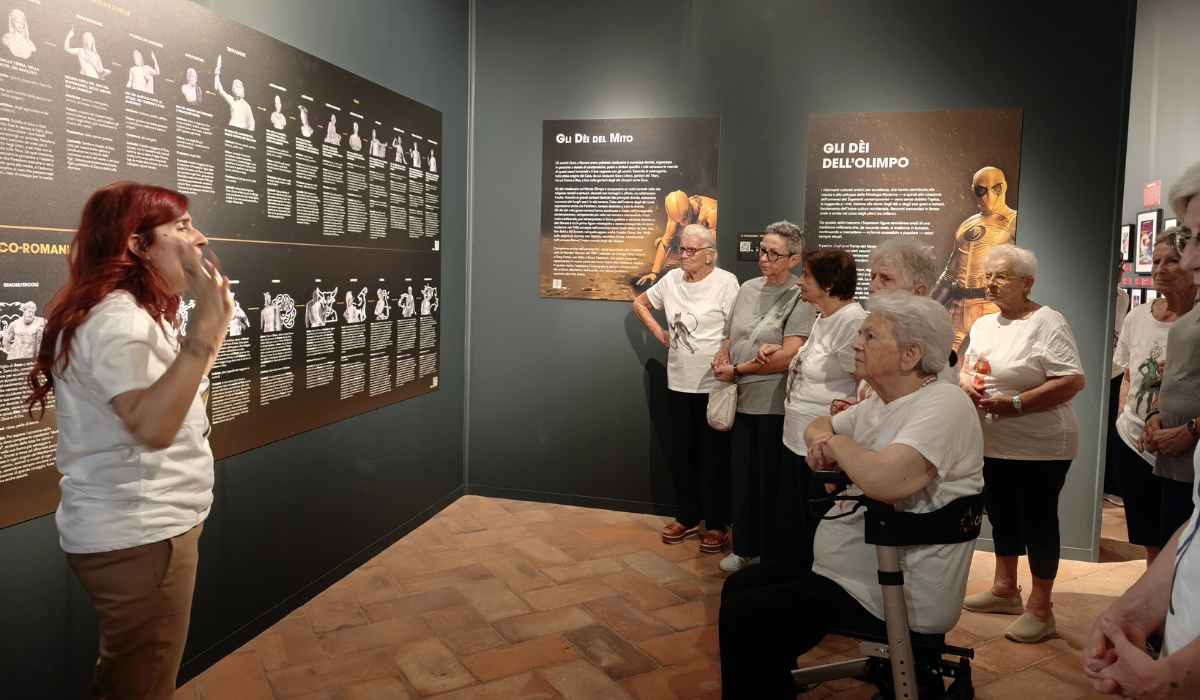 MOSTRA SUPERHEROES